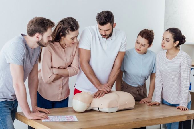 Things to Consider Before Performing CPR